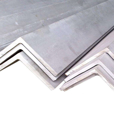 La disposizione di angolo di acciaio inossidabile del materiale da costruzione 304 ha galvanizzato la superficie nera